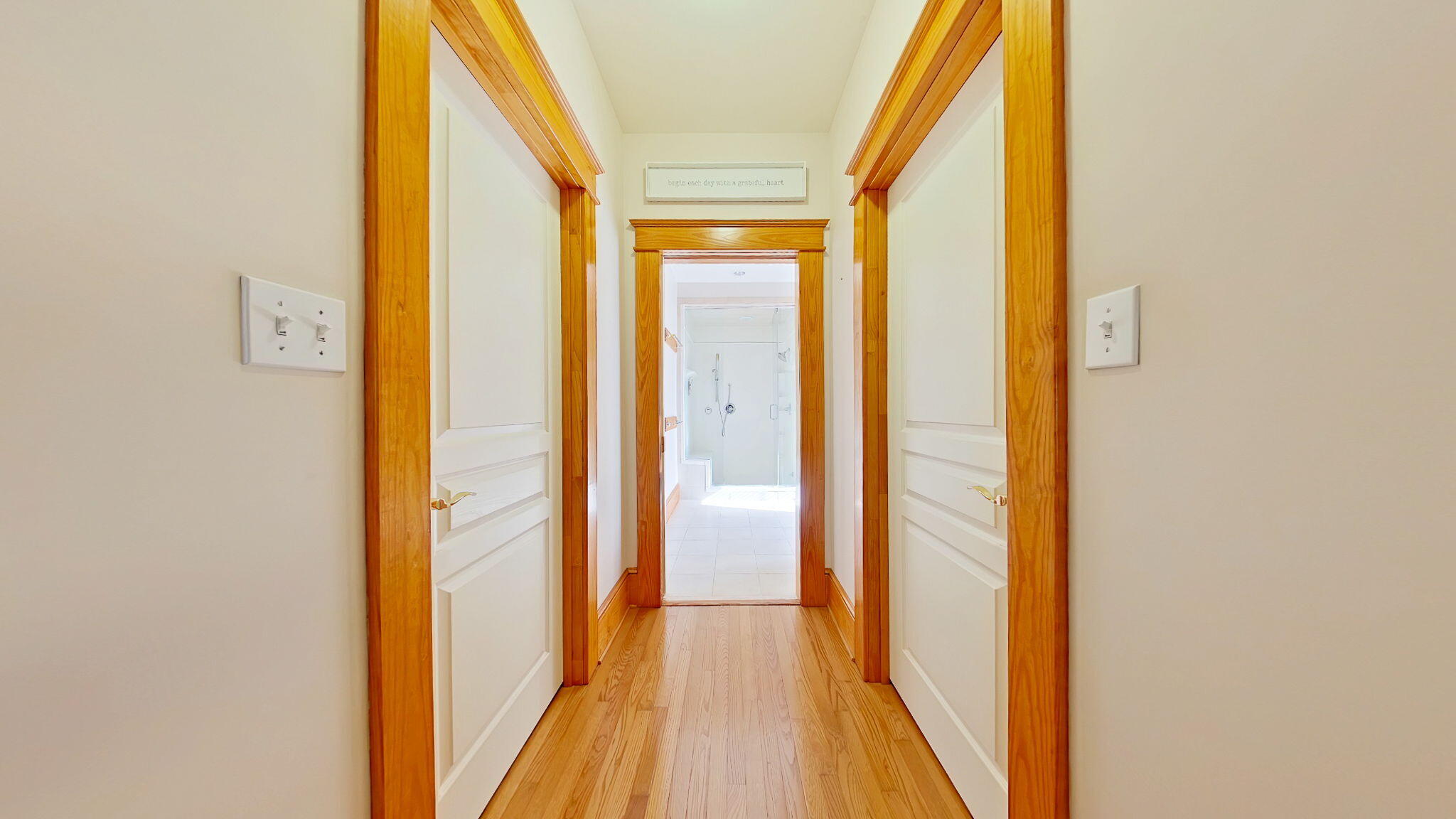 property viewer photo 12