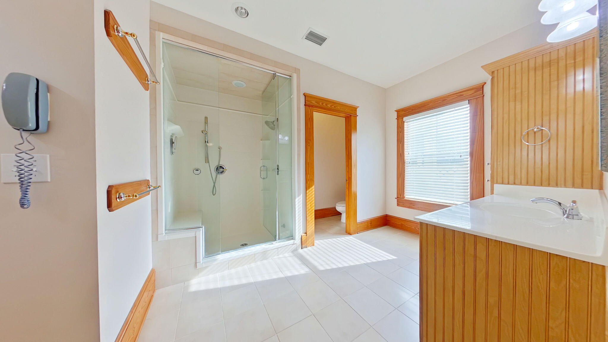 property viewer photo 13