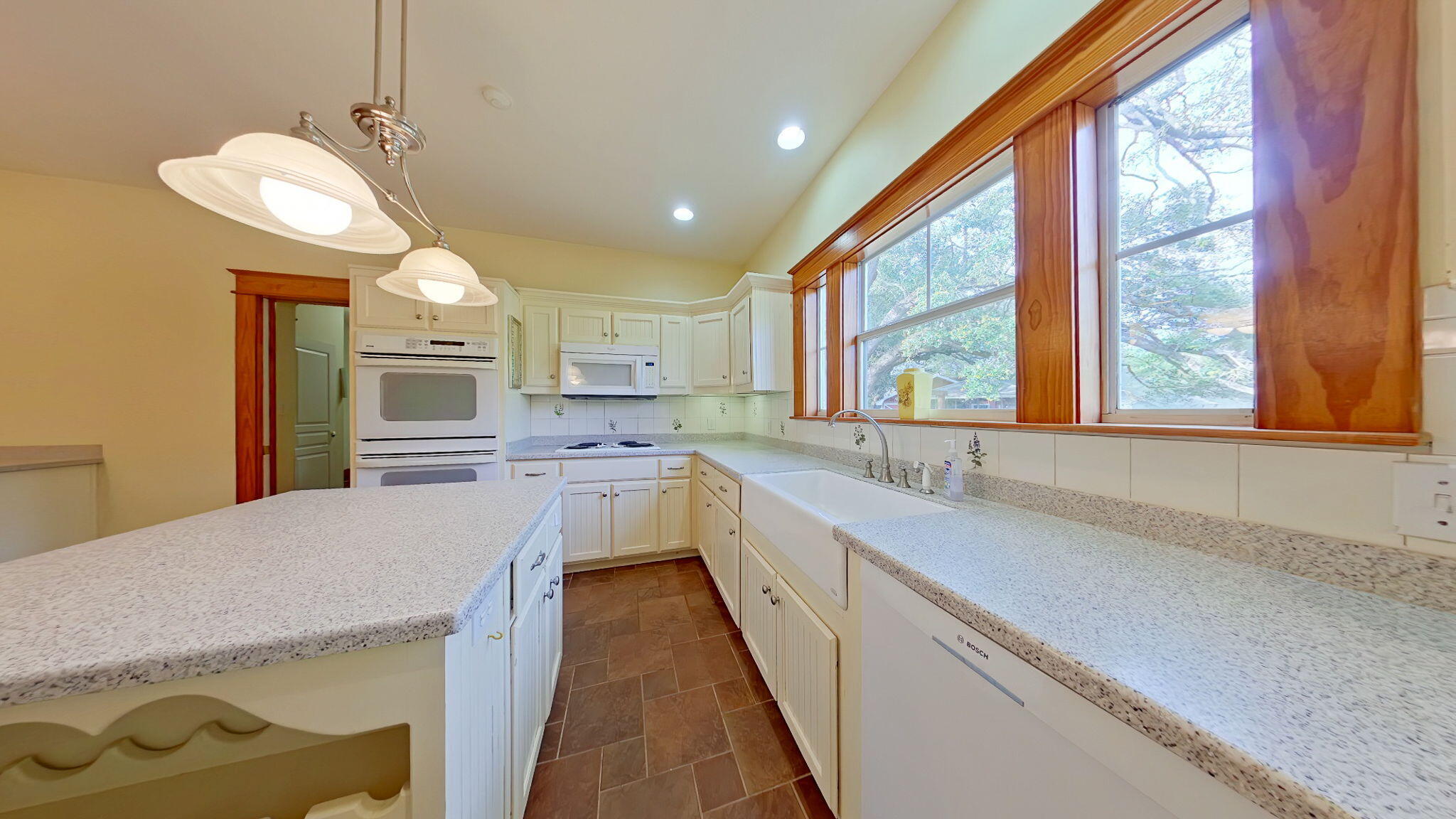 property viewer photo 30