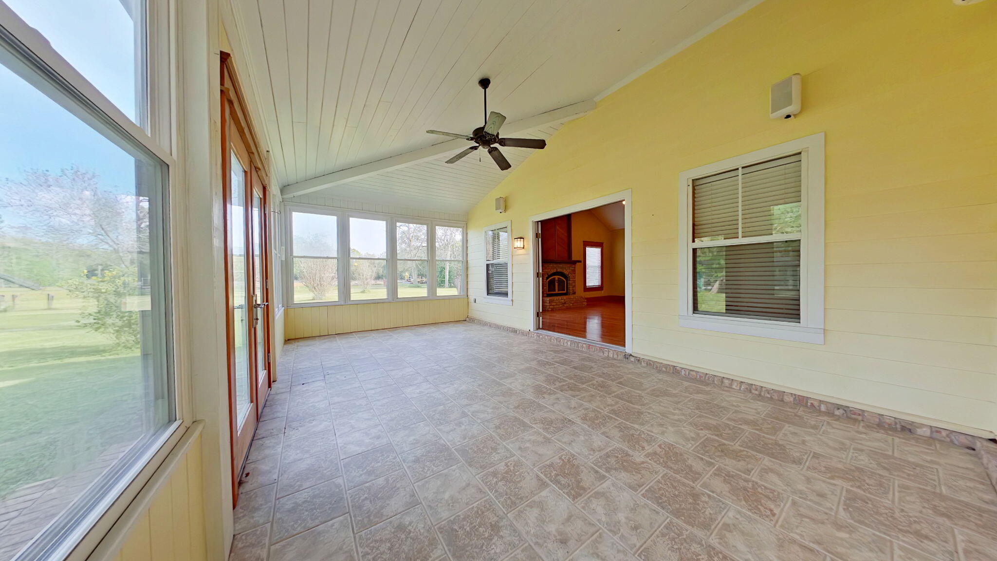 property viewer photo 37