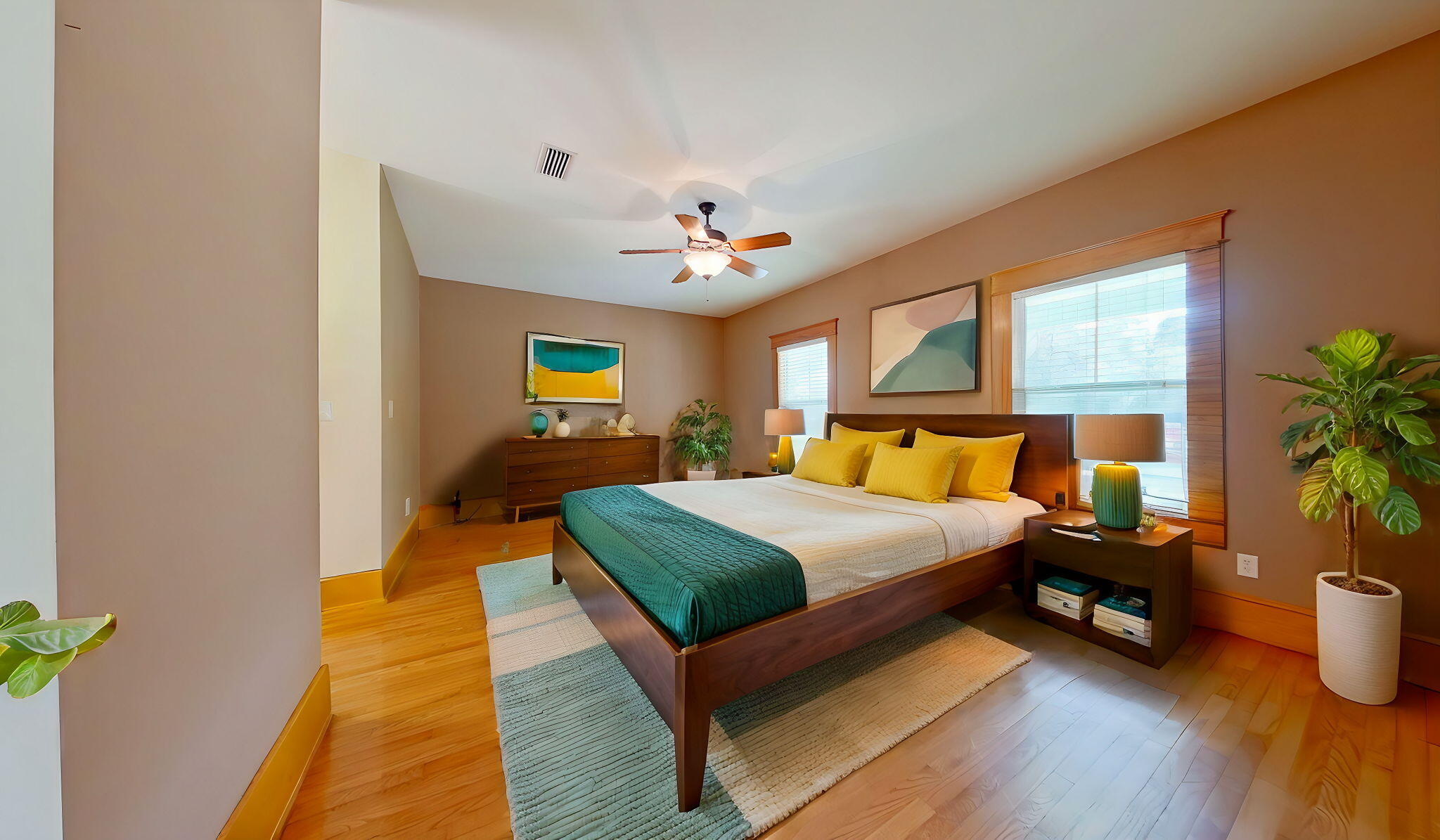 property viewer photo 9