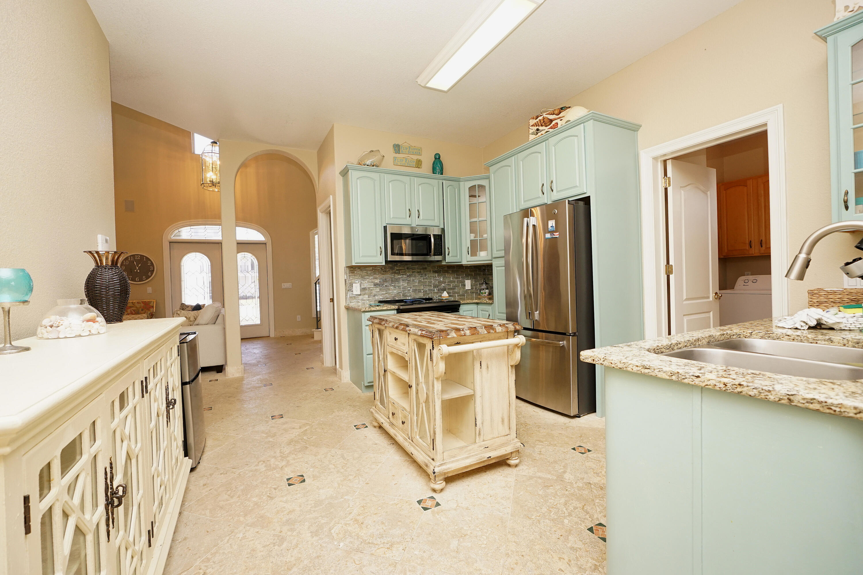 main property photo 15