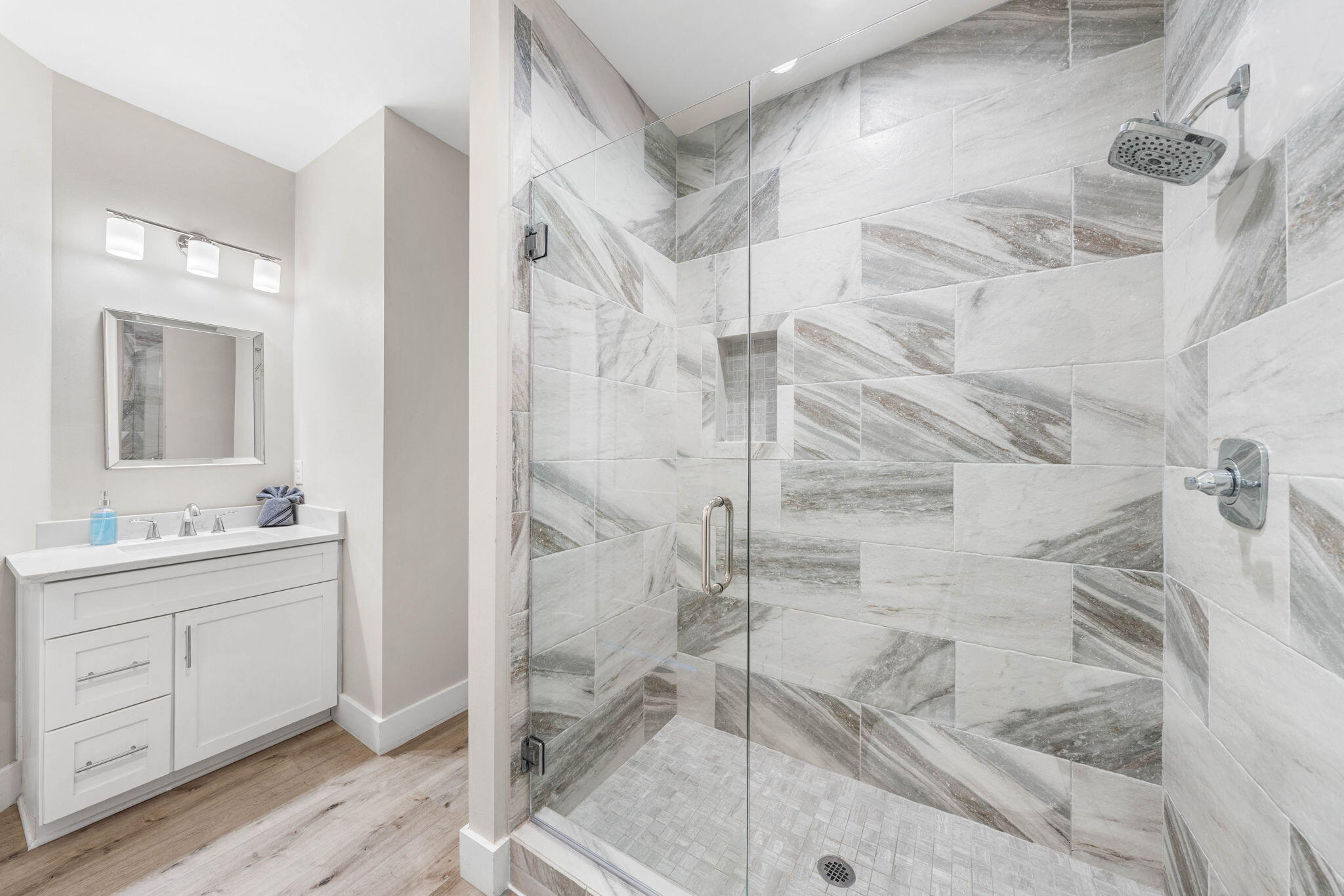 property viewer photo 28