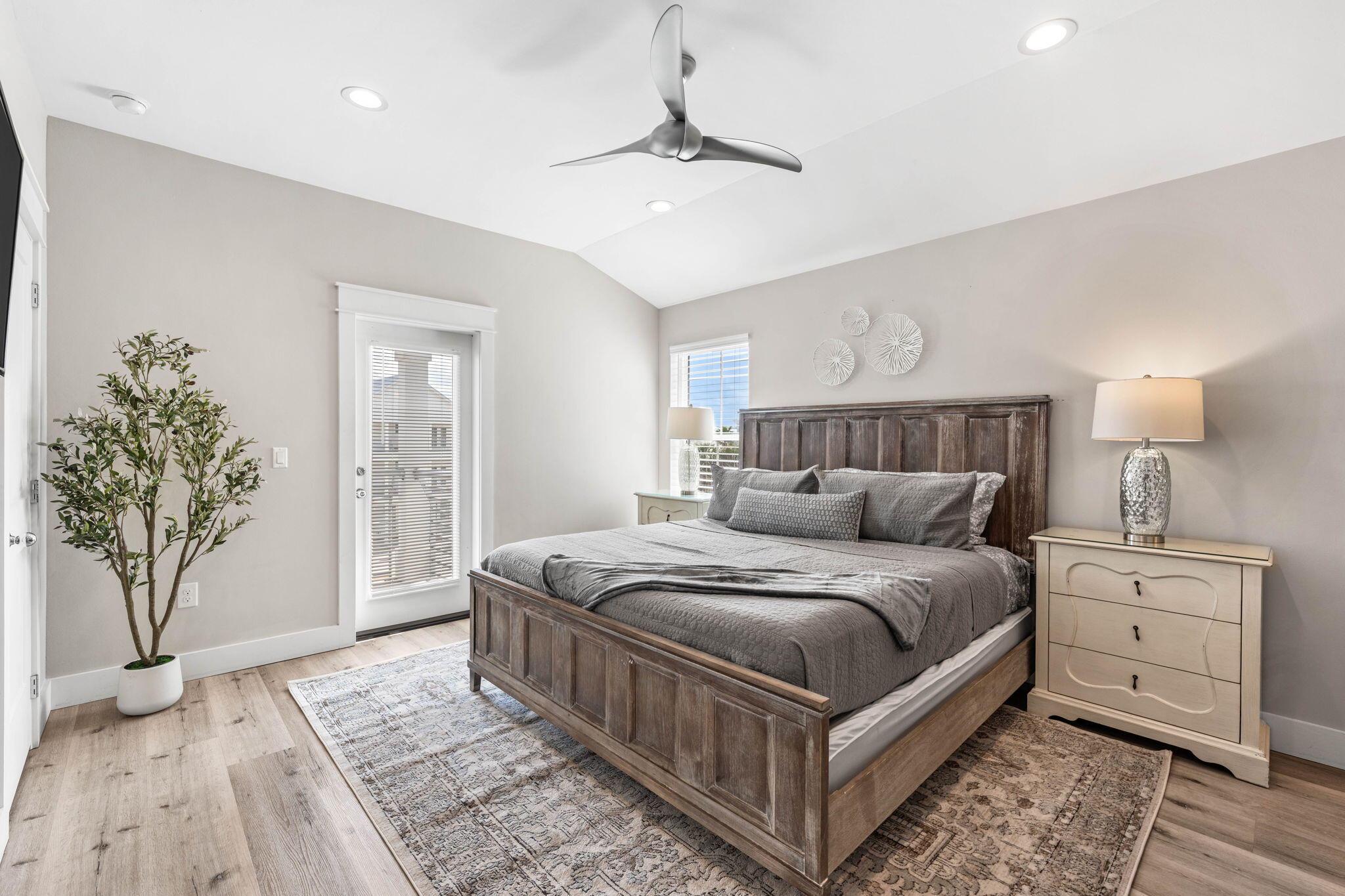 property viewer photo 40
