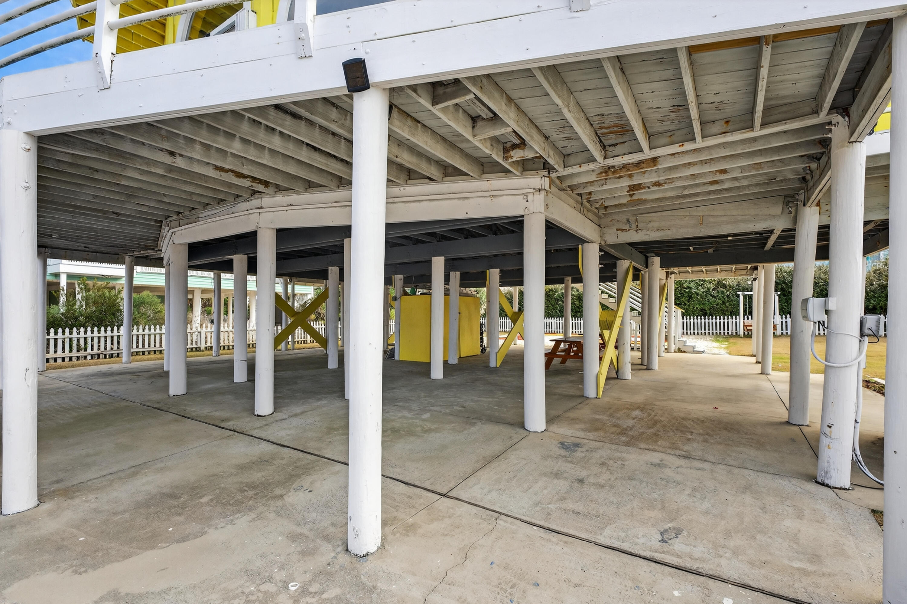 main property photo 49