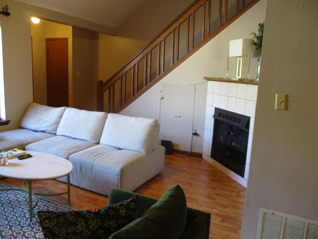 property viewer photo 7
