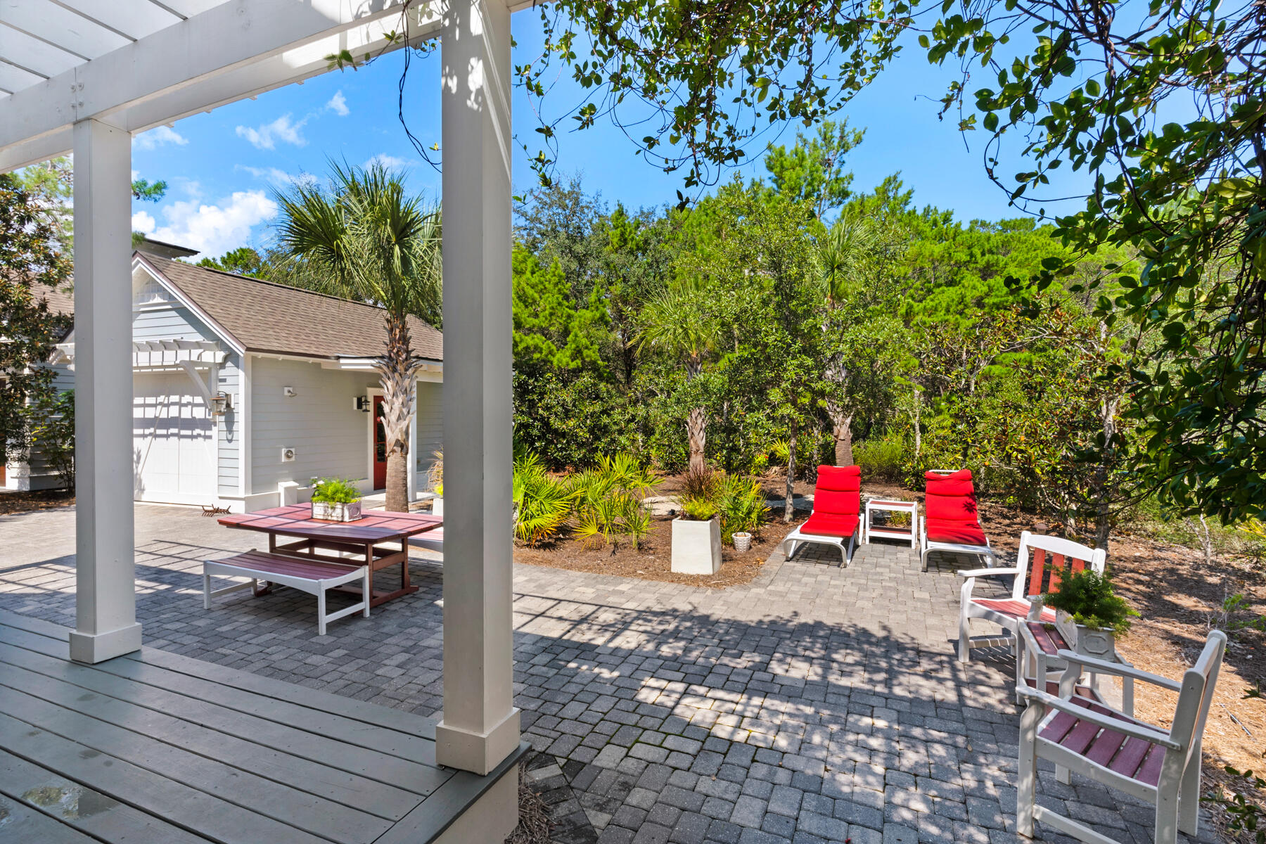 main property photo 50