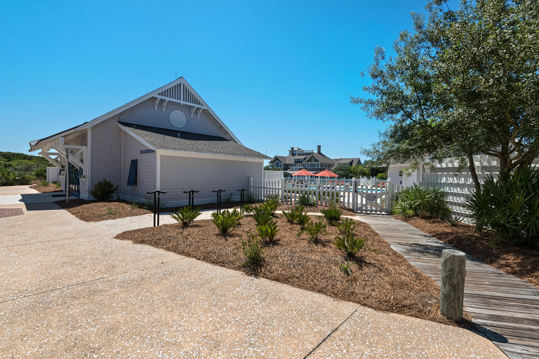 main property photo 89