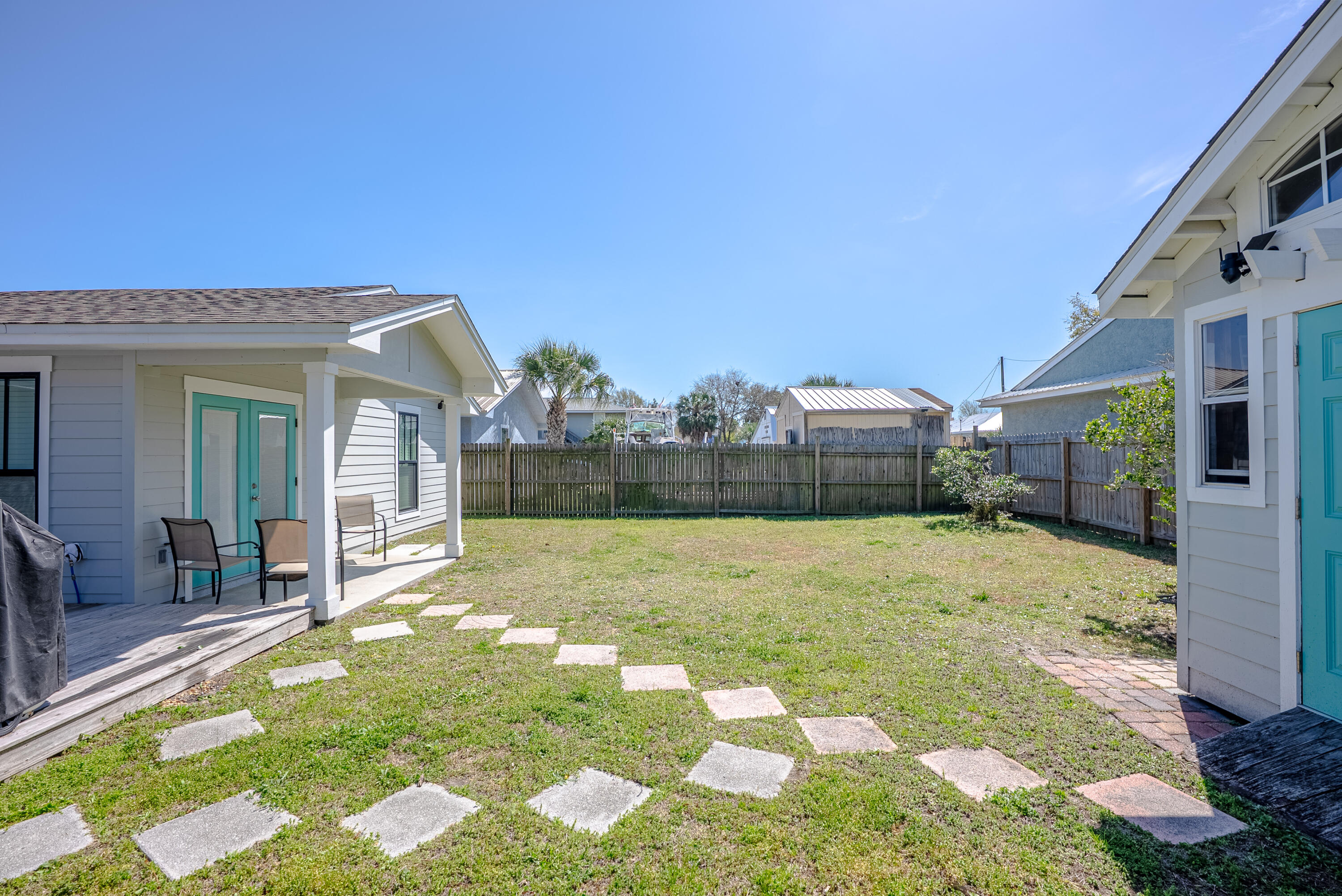 main property photo 45