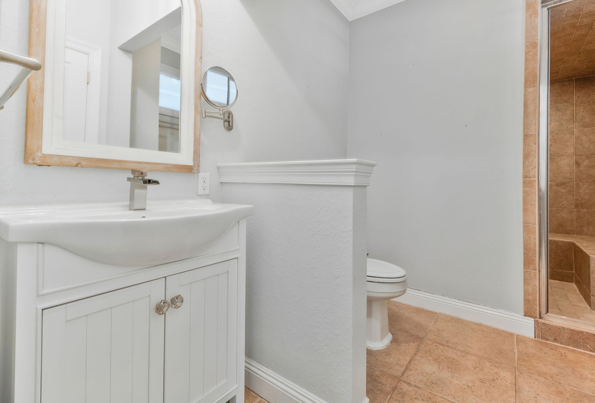 main property photo 98