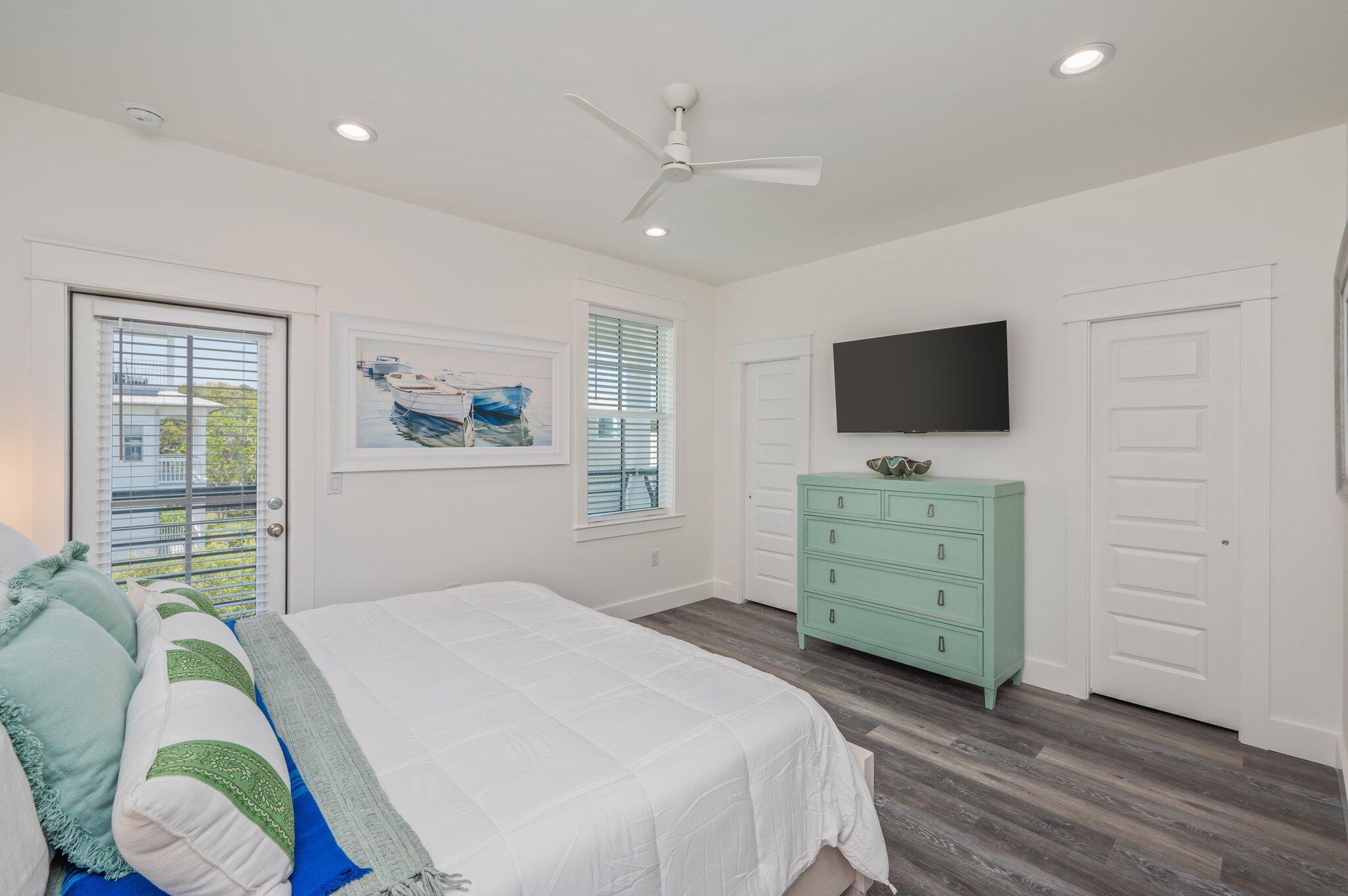 main property photo 76