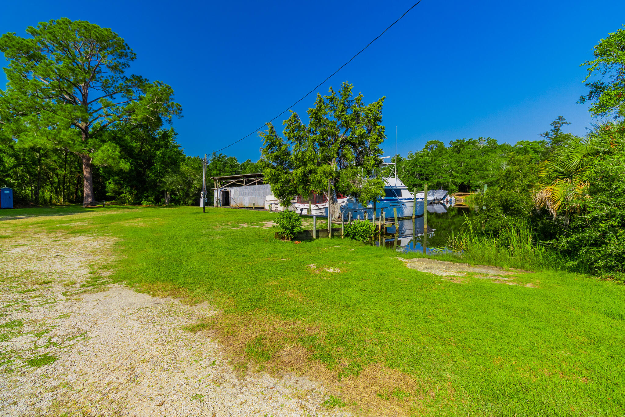 main property photo 37