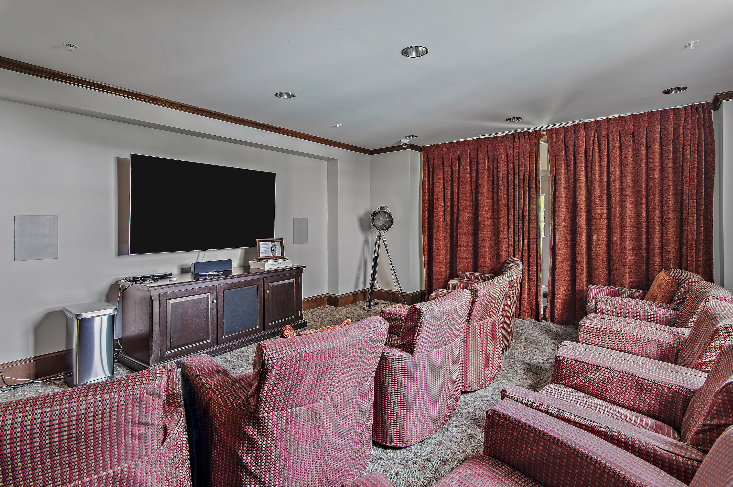 main property photo 77