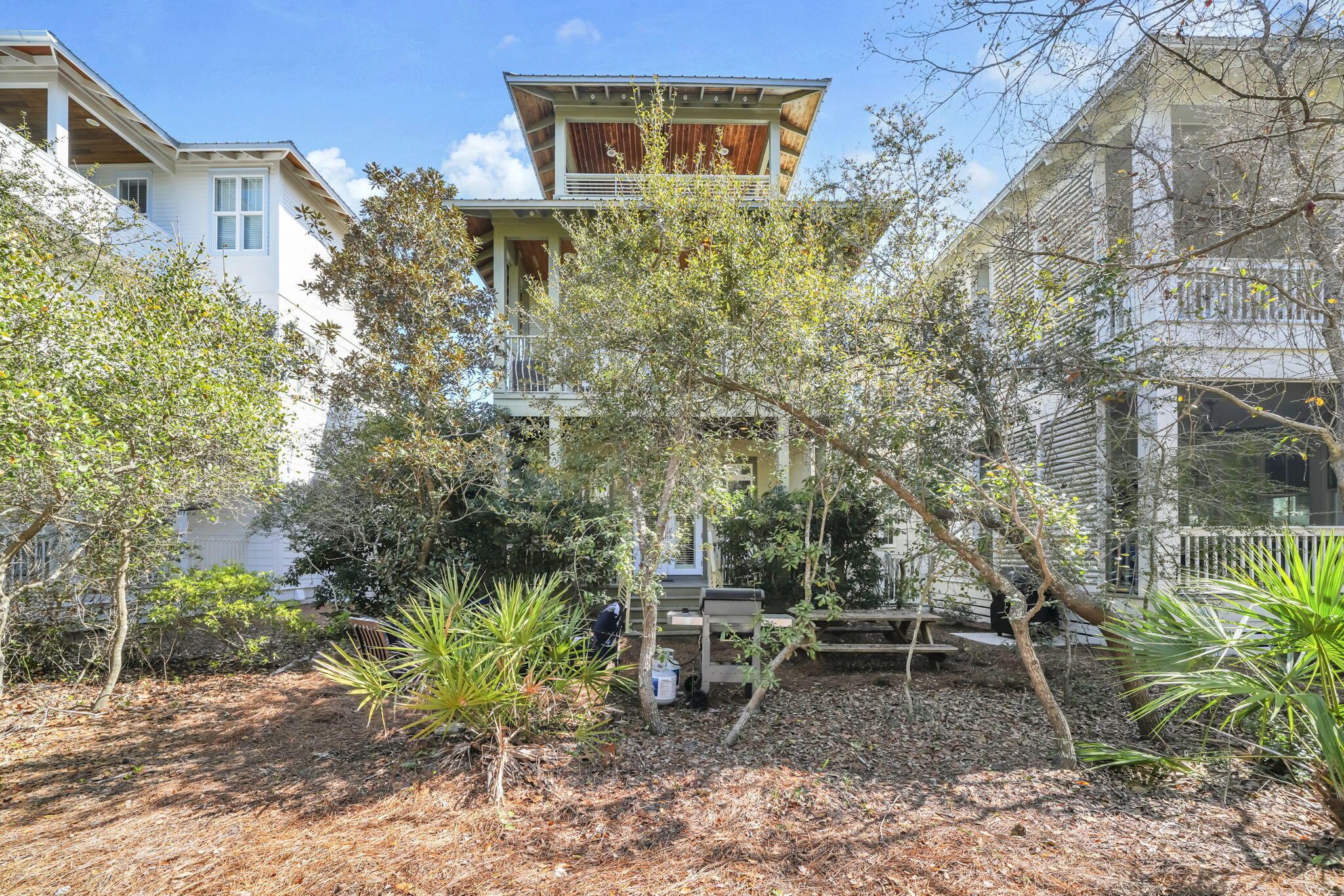 main property photo 37