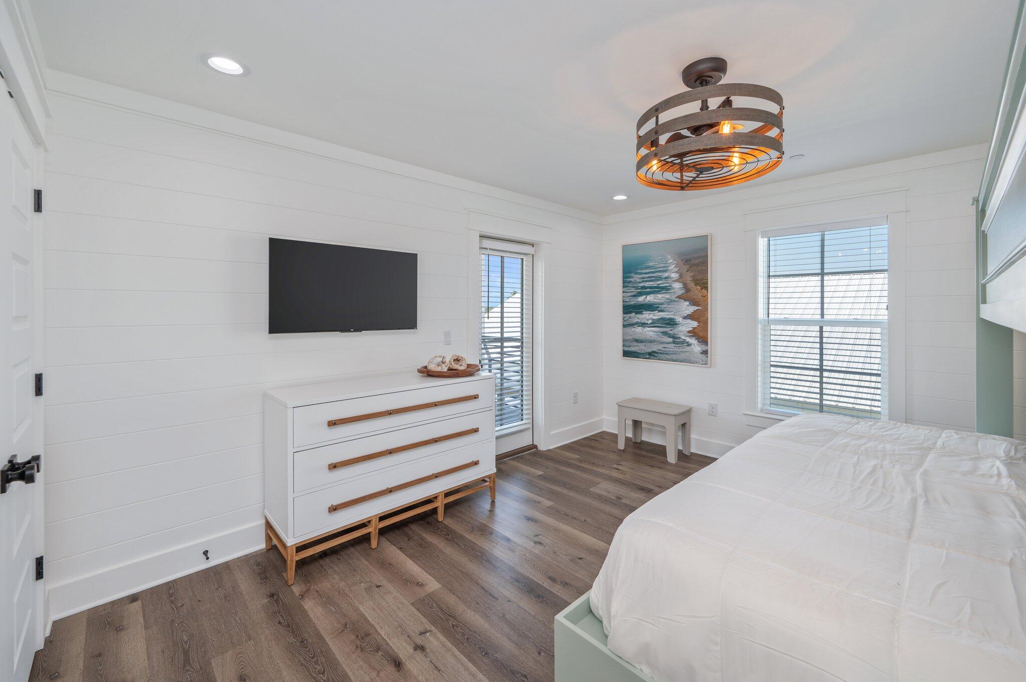 main property photo 64