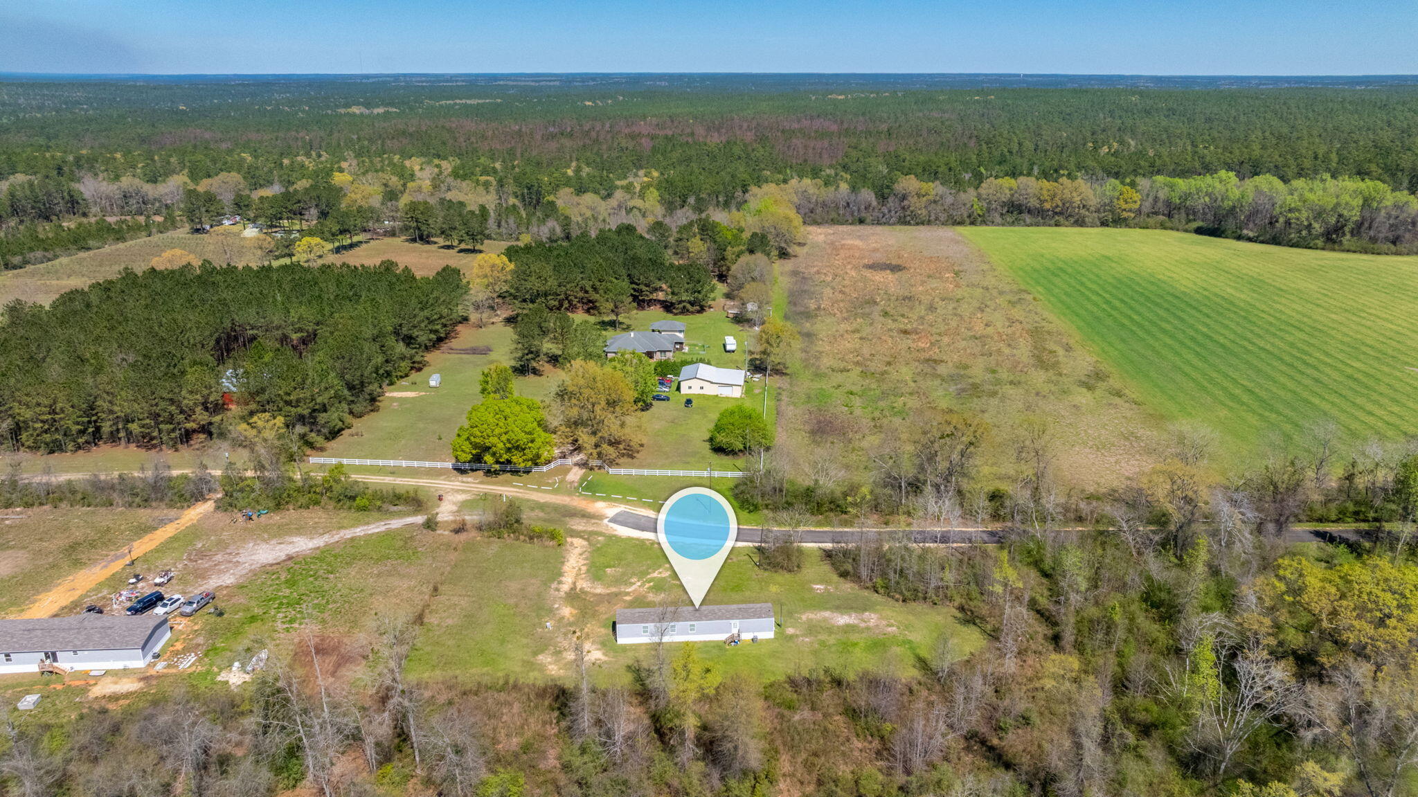 main property photo 30