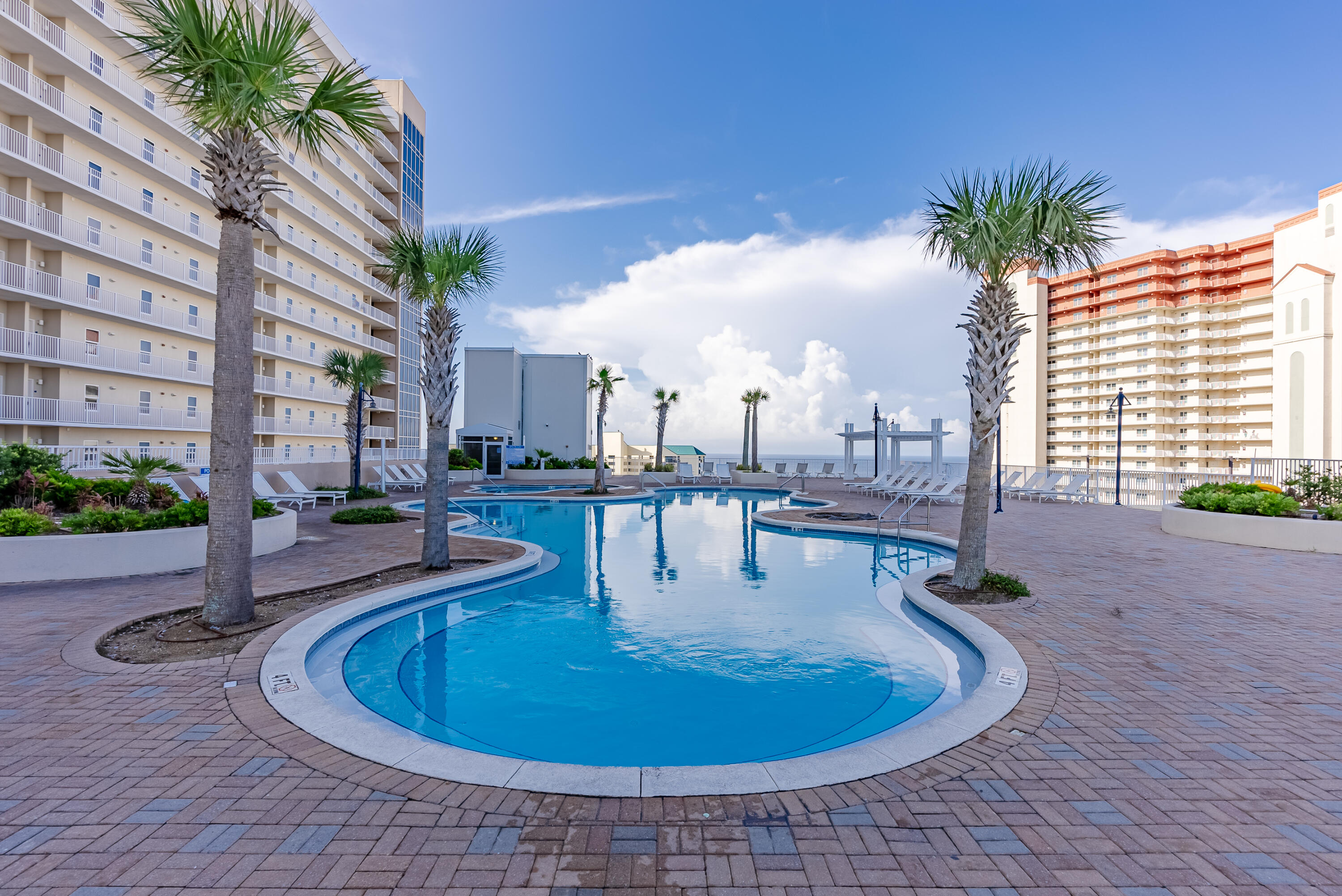 main property photo 50
