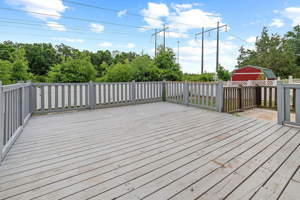 main property photo 41