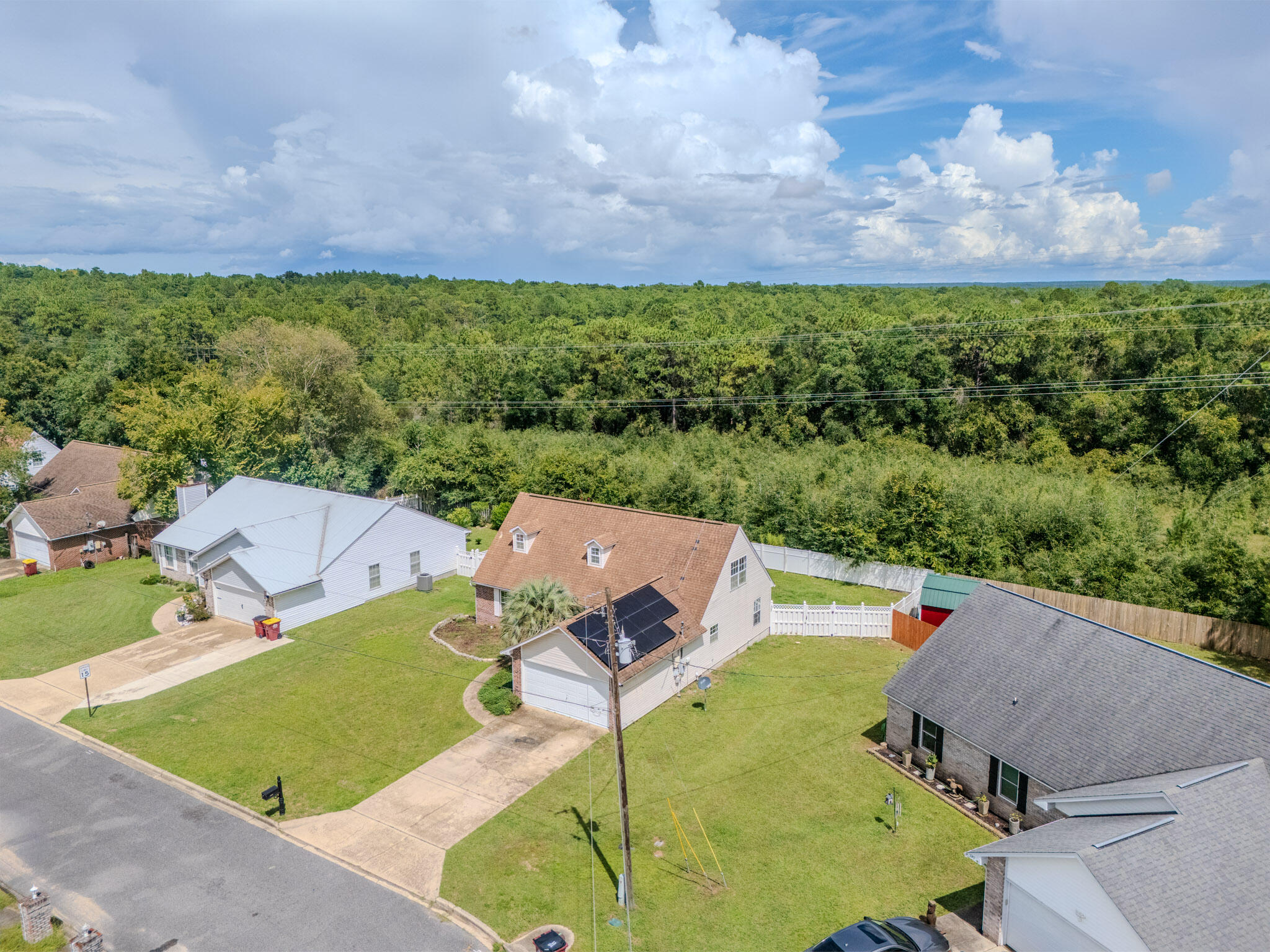 main property photo 45