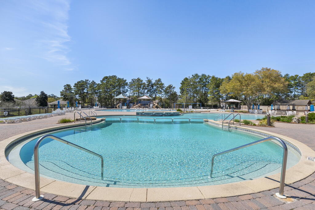 main property photo 90