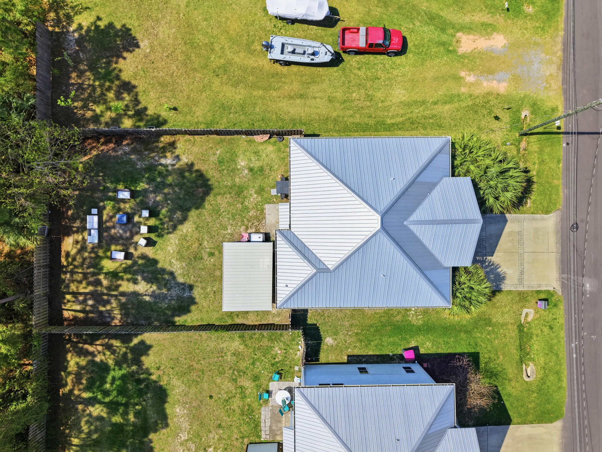 main property photo 36