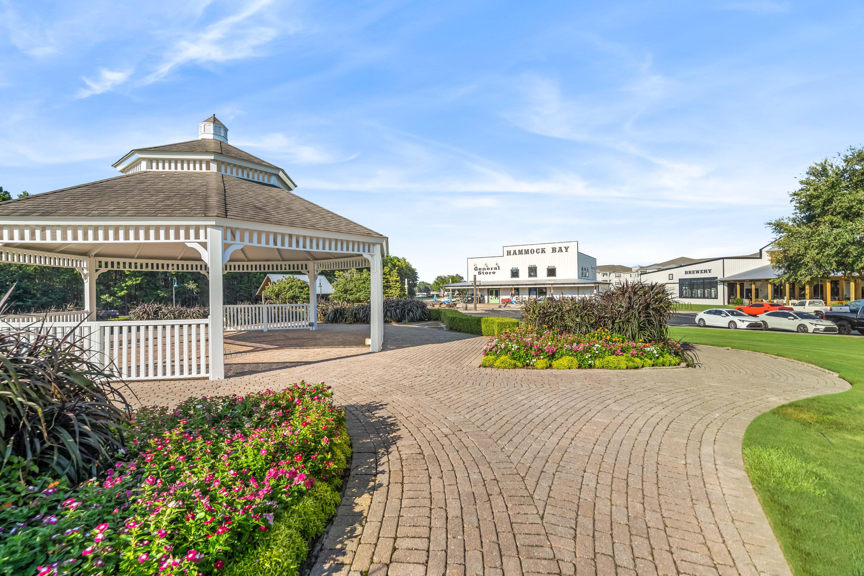main property photo 78