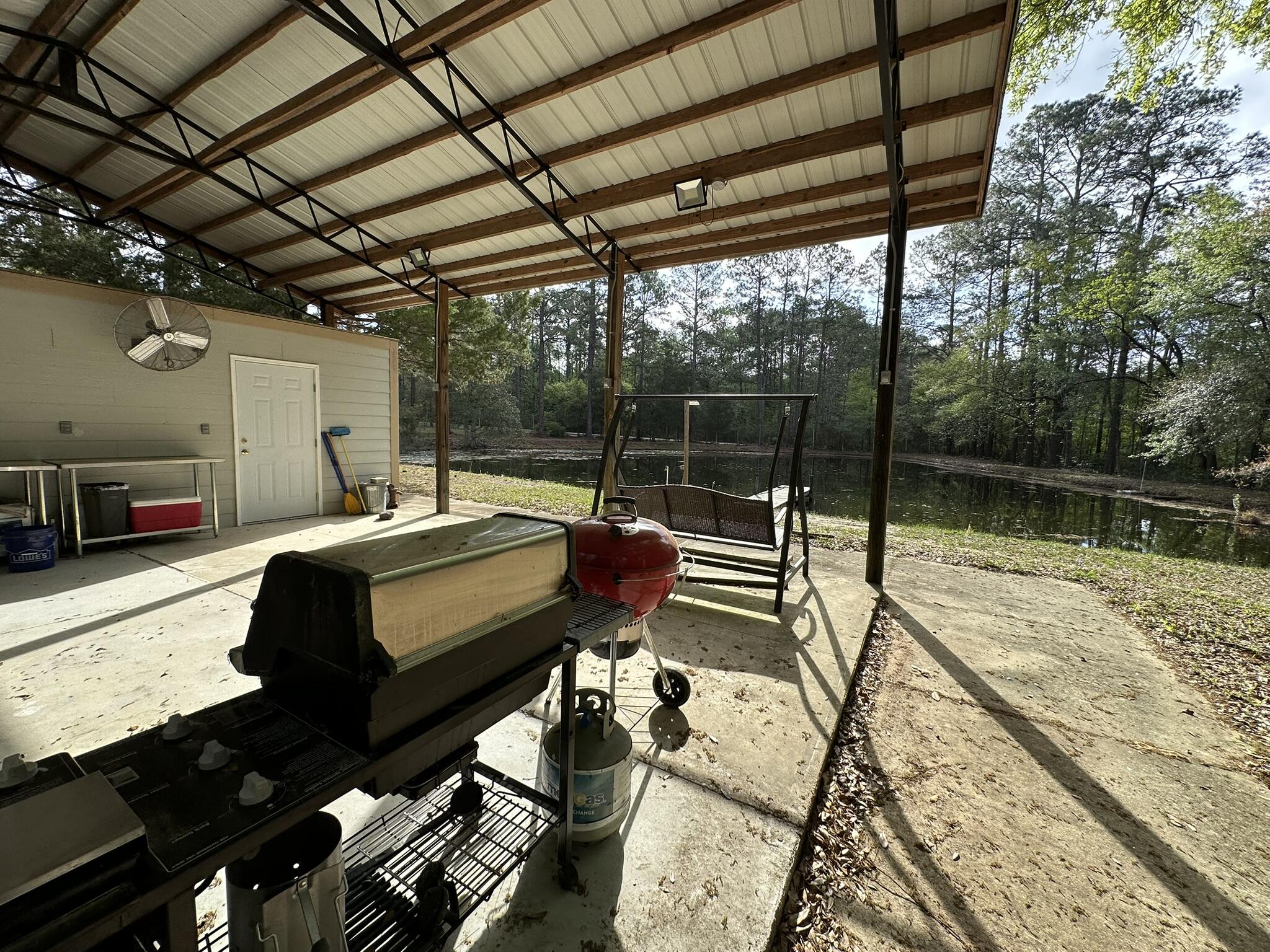 main property photo 16