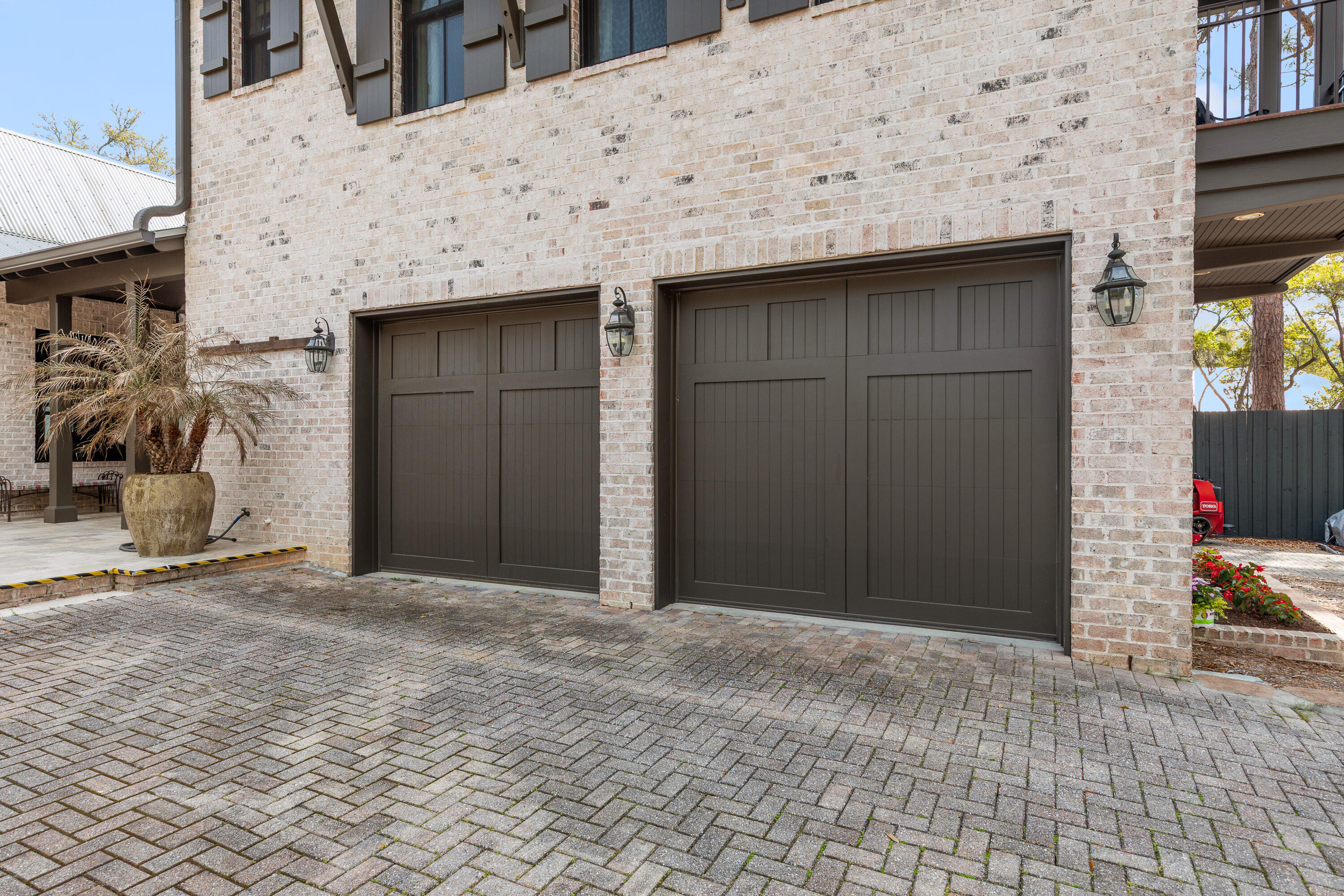 main property photo 88