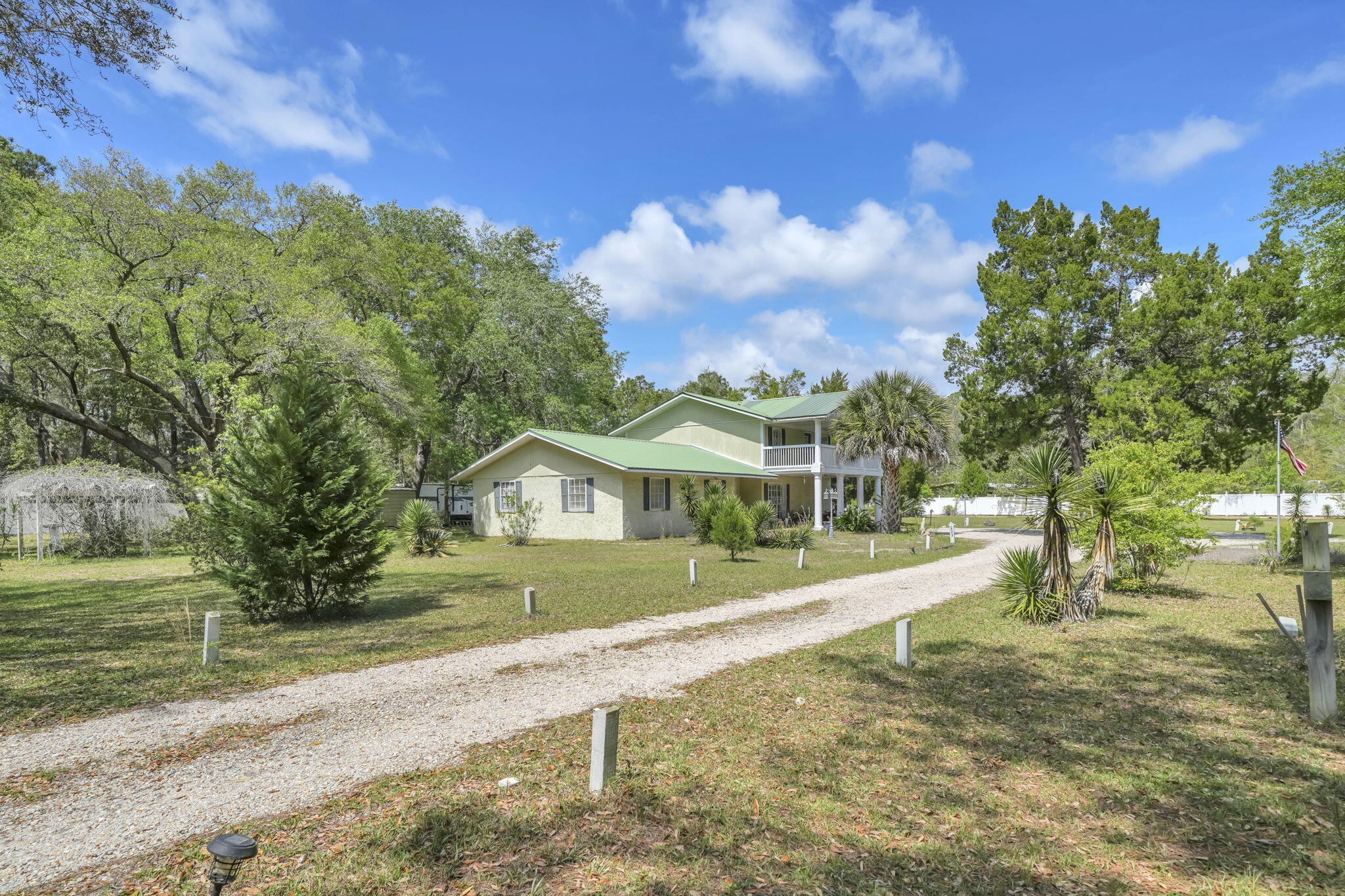 main property photo 36