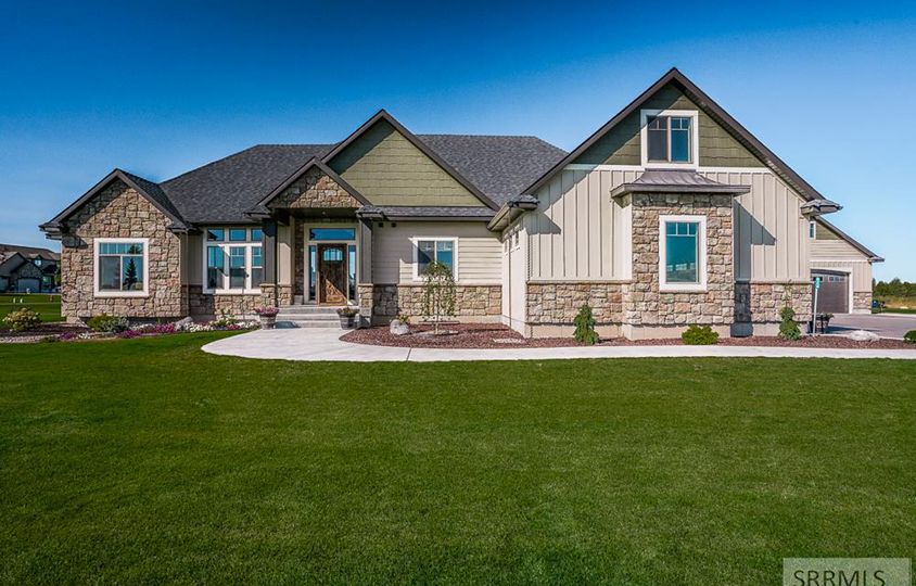 624 E 1450 N, Shelley, ID 83274