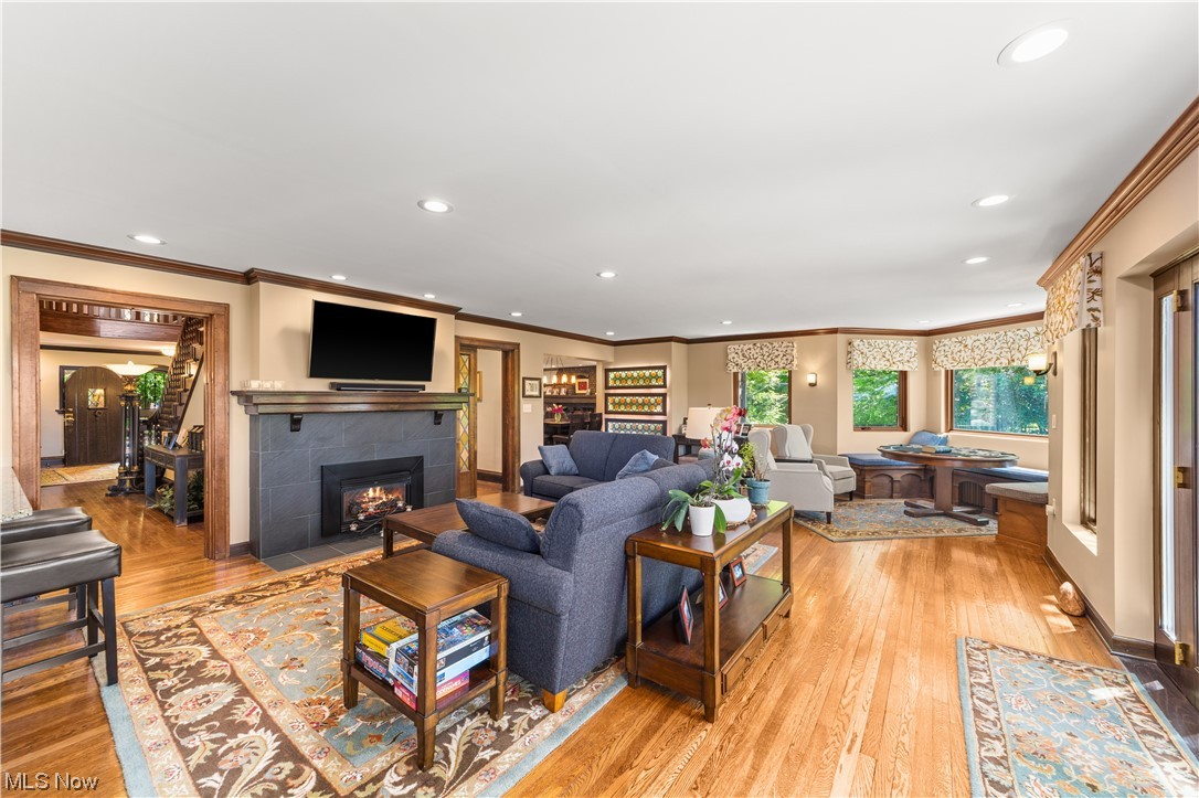 slider-image-number-12