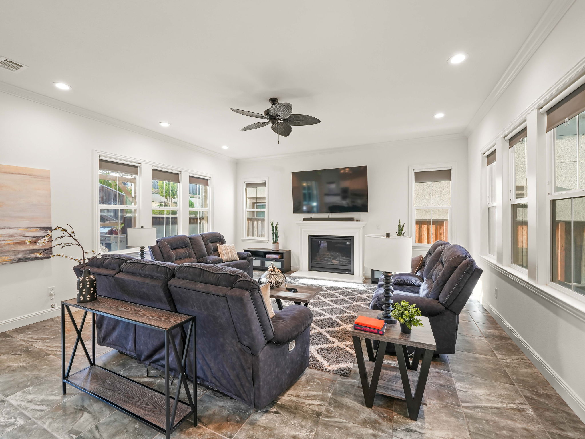 slider-image-number-12