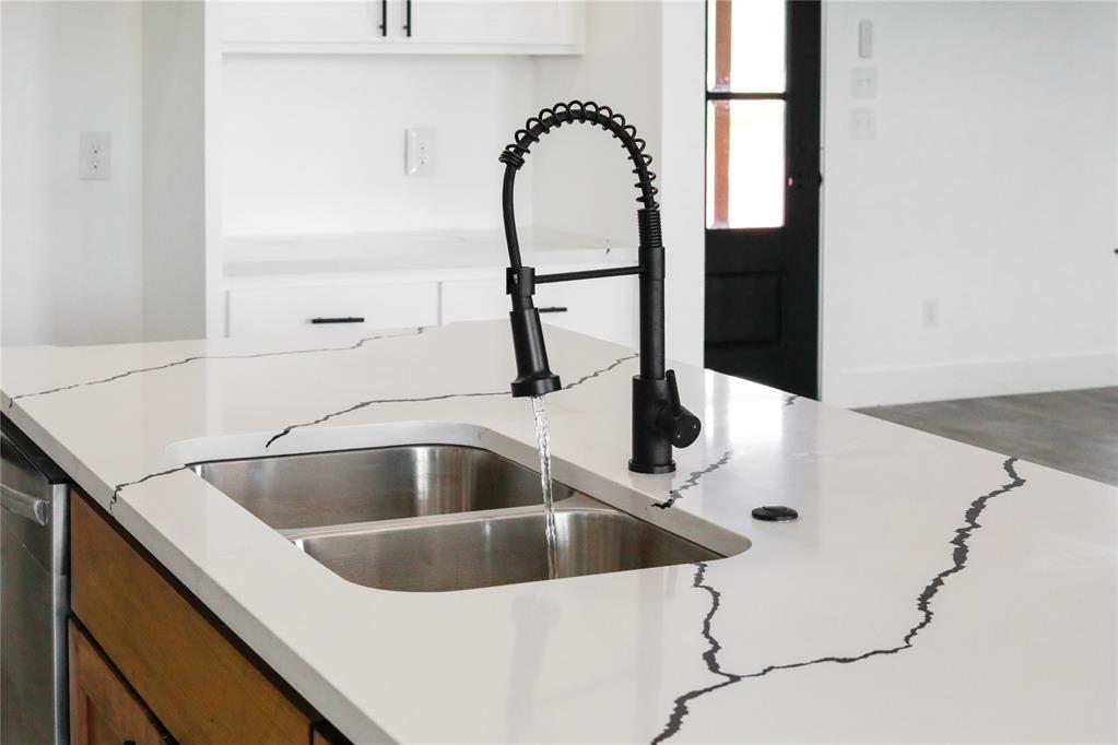 slider-image-number-14