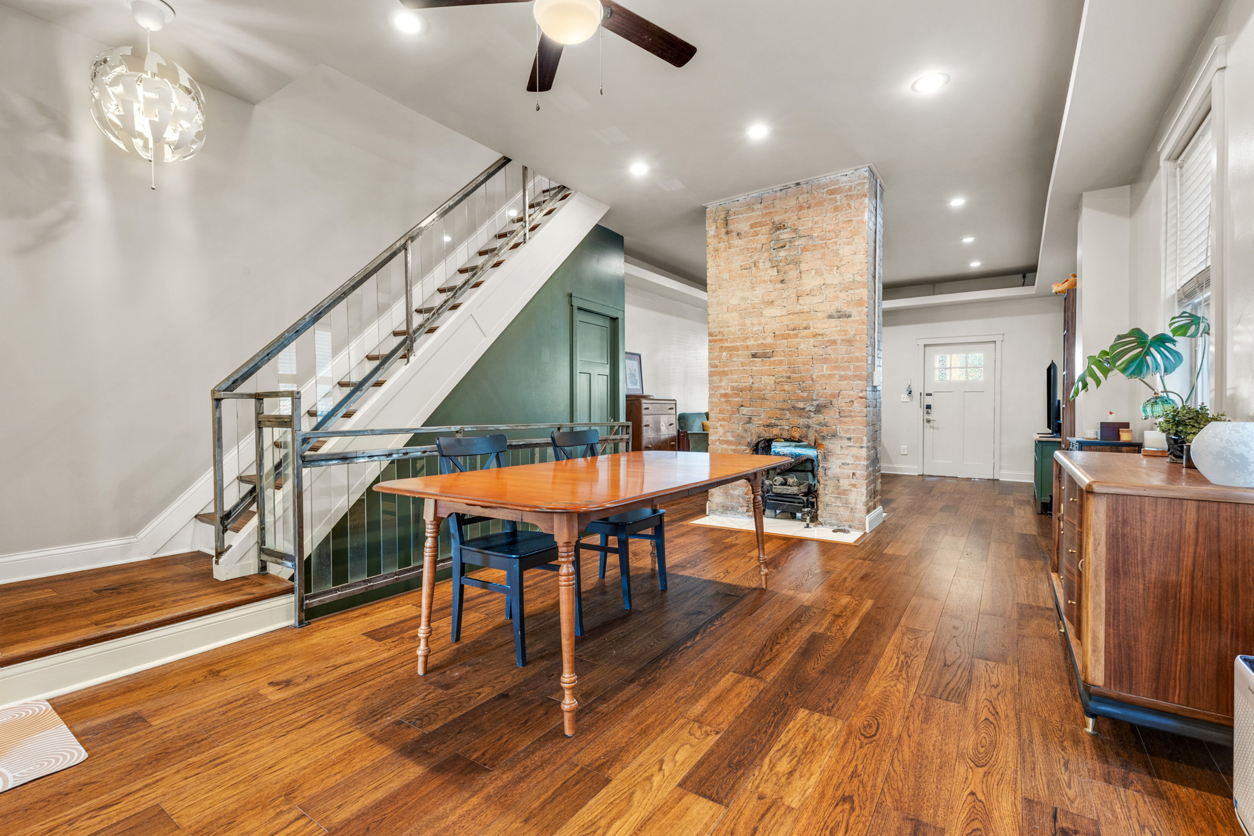 slider-image-number-6